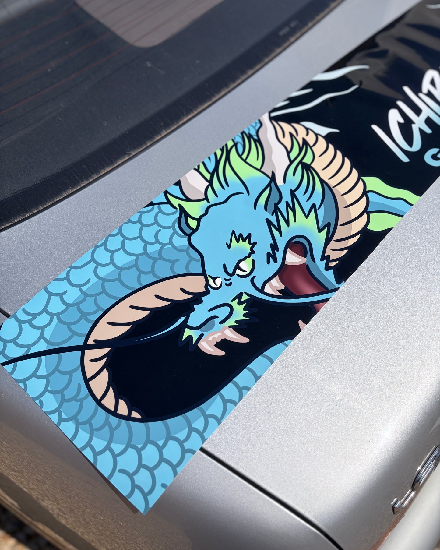 Gloss Graphic Sunstrip - Water Dragon