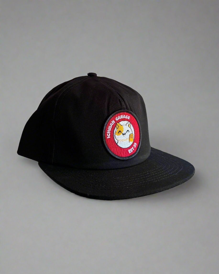 Waving Cat SnapBack - Black / Sand