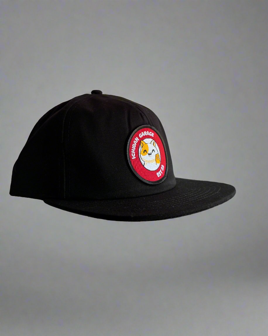 Waving Cat SnapBack - Black / Sand