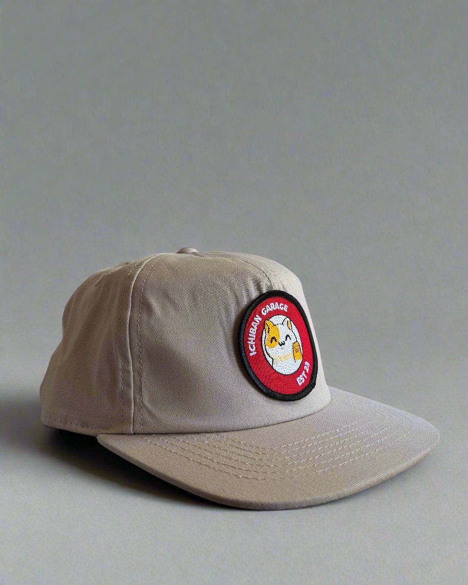 Waving Cat SnapBack - Black / Sand